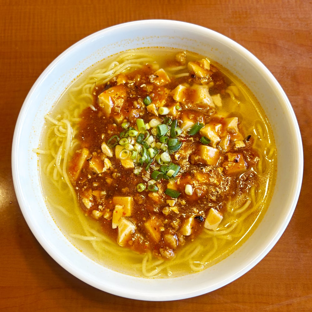 本日の日替わり一品の一種類目「麻婆湯麺」の写真