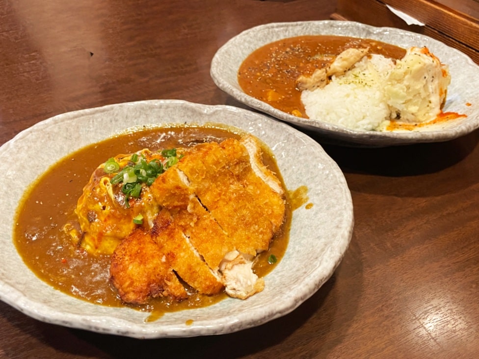 難波でコスパよくメニュー豊富なカレーランチを楽しめる「カレーとお酒のお店。プコ家」