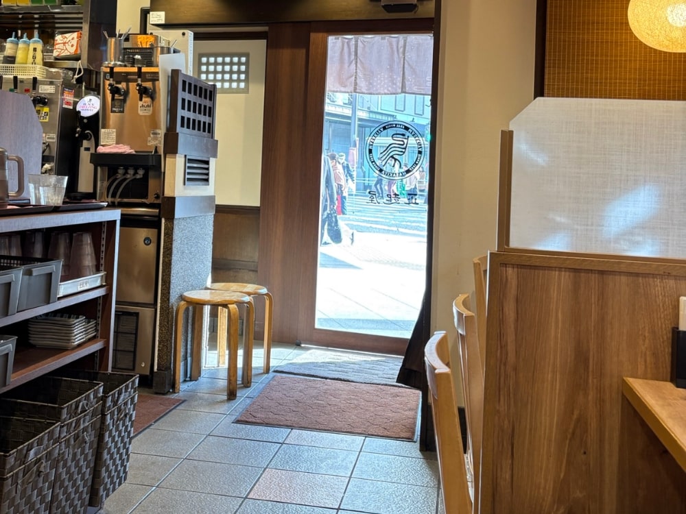 正起屋の店内