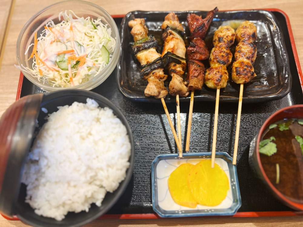 正起屋の「やきとり定食」