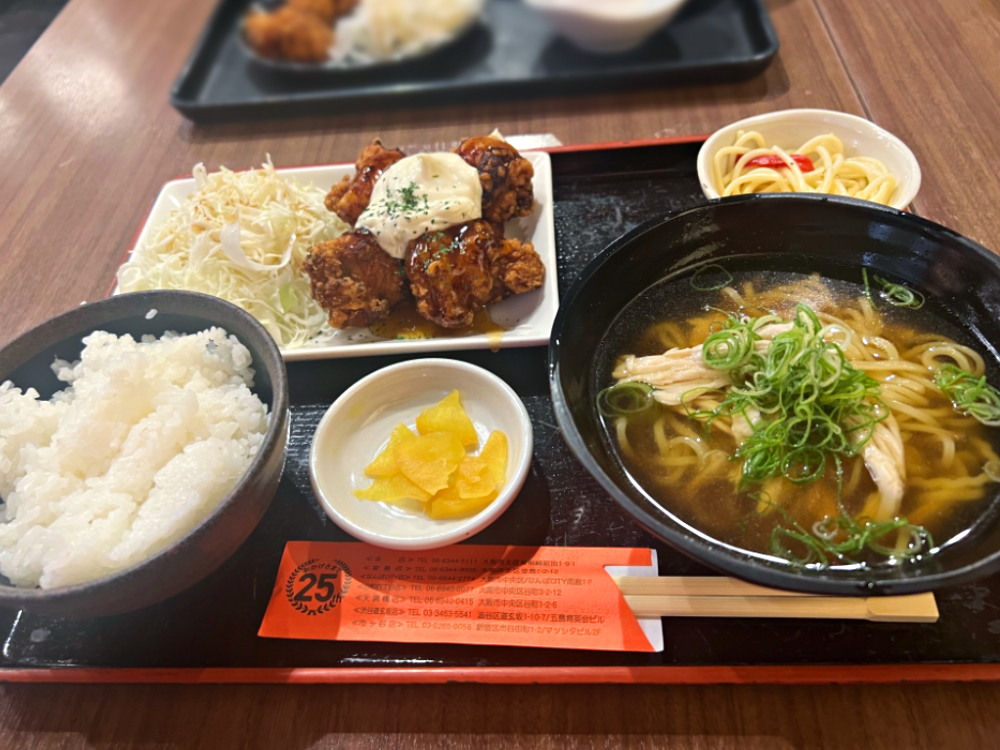 北新地 鳥屋のランチメニュー「チキン南蛮と選べるラーメン定食」