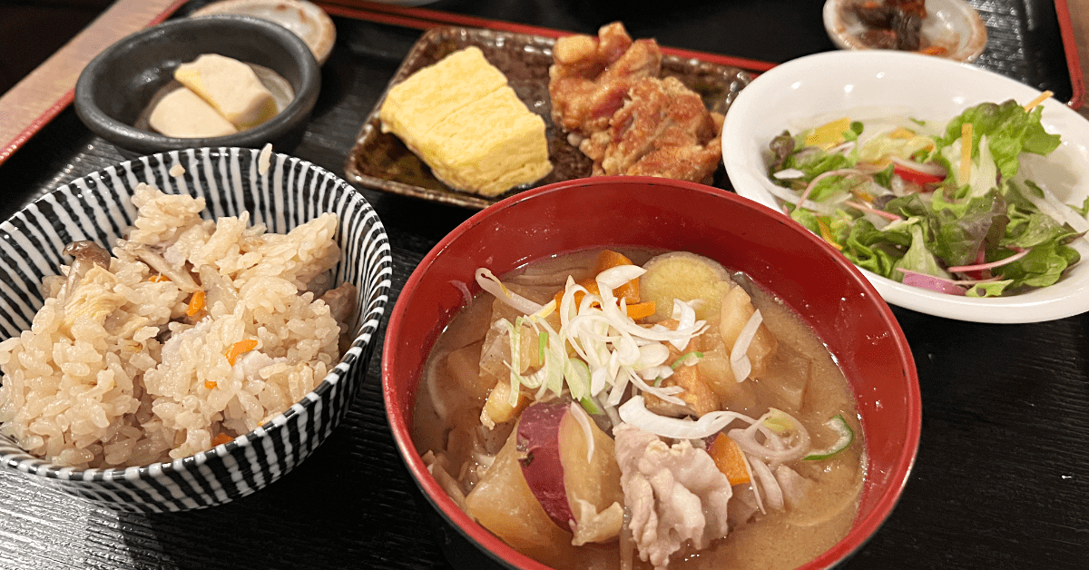 裏なんばの隠れ家！居酒屋「ダイニング膳」でコスパ最高1000円ランチ！